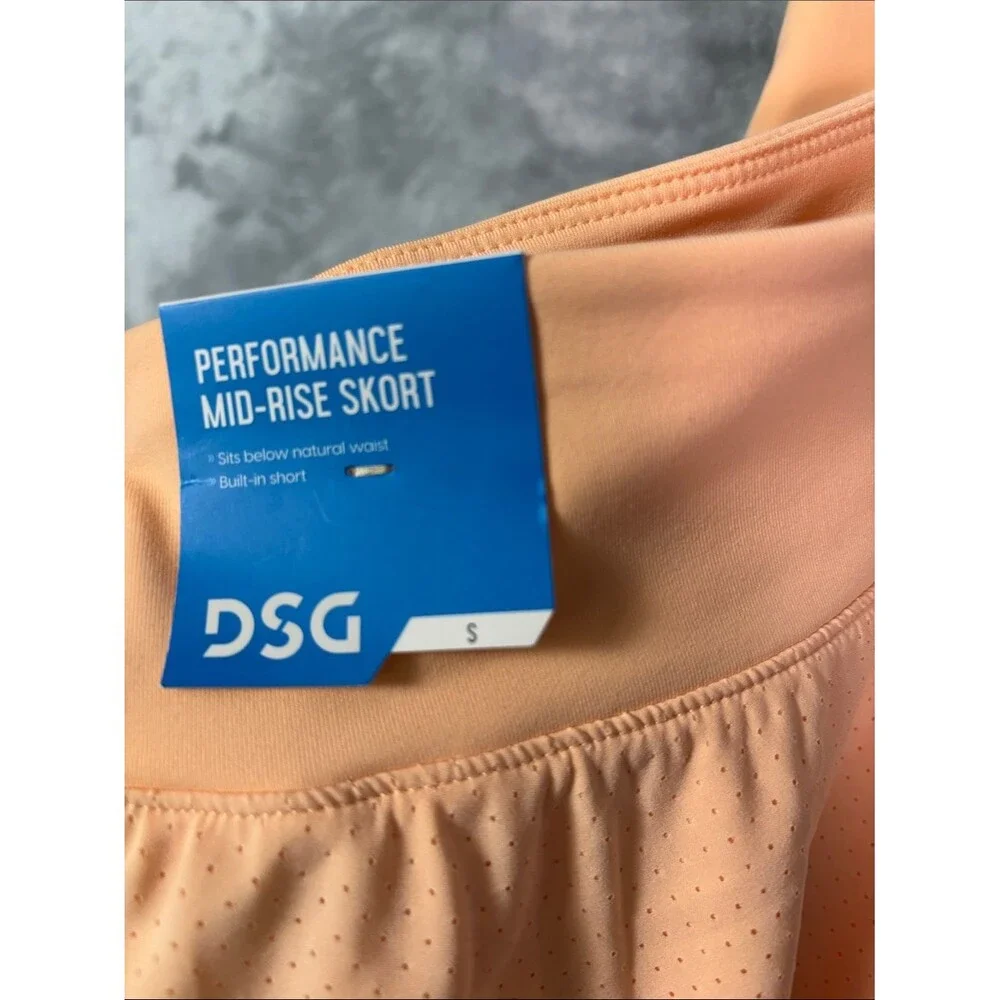 NWT New DSG Coral Performance Mid-Rise Skort Size Girls Small 8-9